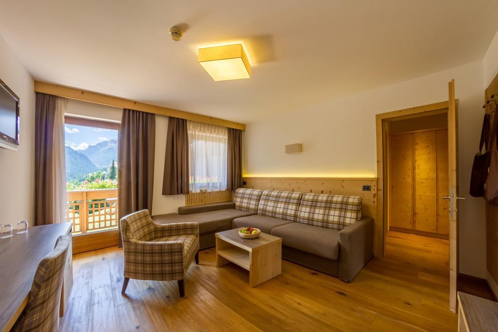 Dolasilla Mountain Panoramic Wellness Hotel La Villa  Esterno foto